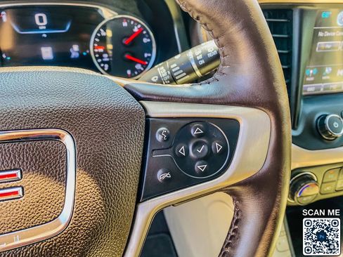 Used 2017 GMC Acadia Denali w/ Technology Package image 23