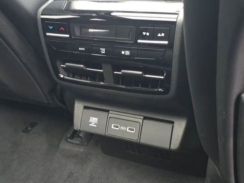 Used 2024 Acura MDX SH-AWD w/ Technology Package image 41