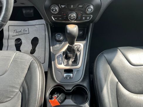 Used 2014 Jeep Cherokee Limited AWD/4WD image 20