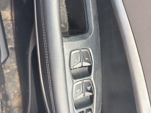 Used 2016 Hyundai Santa Fe Sport w/ Cargo Package FWD image 10