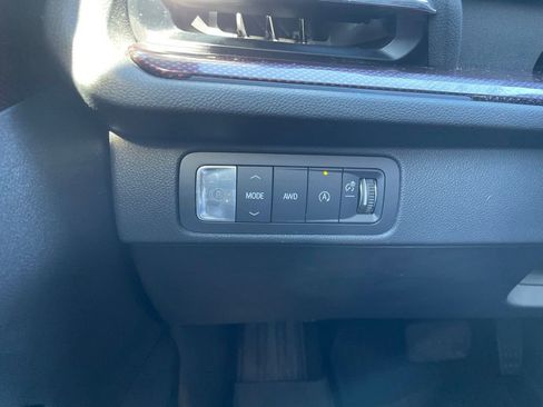 Used 2025 Chevrolet Traverse Z71 w/ Driver Confidence Package AWD/4WD image 29