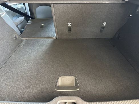 New 2026 Volvo EX30 Cross Country Ultra image 14