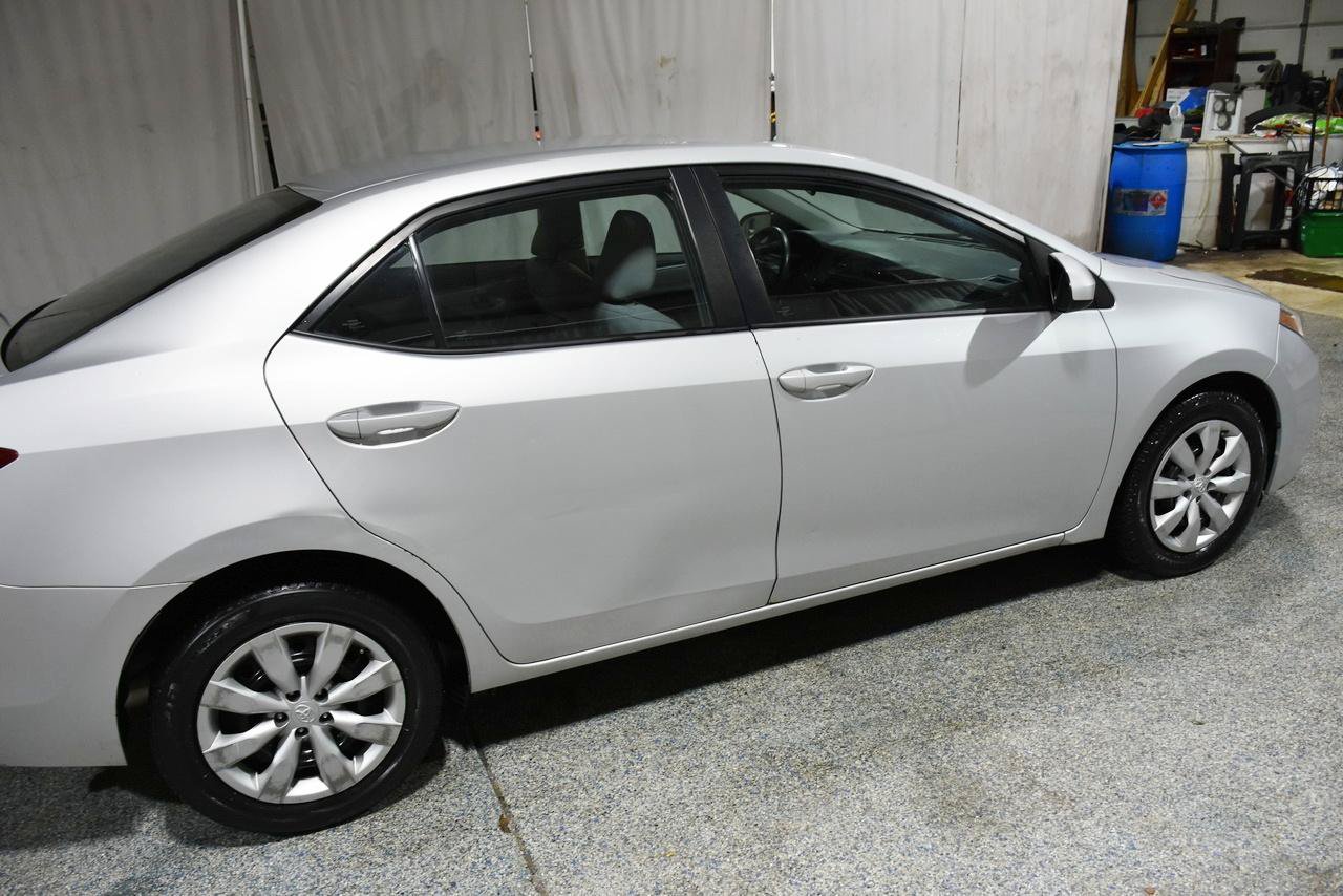 Used 2016 Toyota Corolla LE FWD image 7