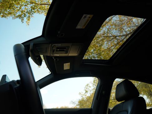 Certified 2025 Honda Civic Sport Touring image 36