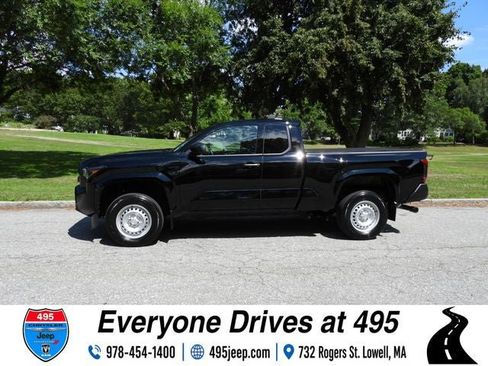 Used 2024 Toyota Tacoma SR AWD/4WD image 2
