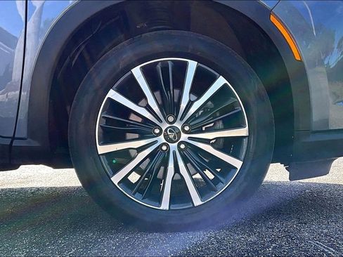 Used 2022 INFINITI QX60 Sensory image 39