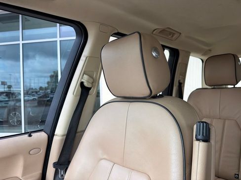 Used 2011 Land Rover Range Rover HSE AWD/4WD image 23