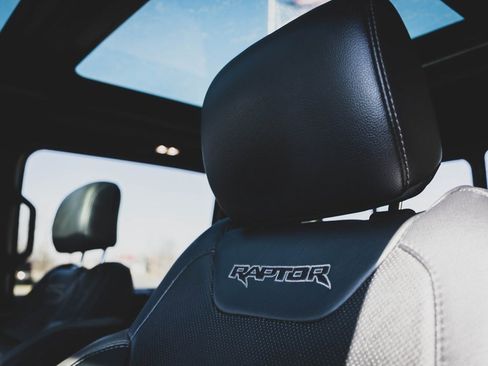 Used 2018 Ford F150 Raptor w/ Equipment Group 802A Luxury image 31