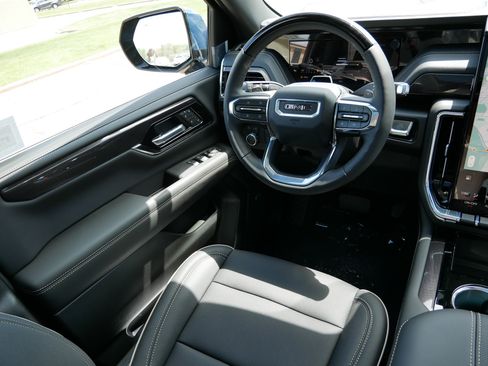 New 2026 GMC Yukon XL Elevation w/ Elevation Premium Package AWD/4WD image 13