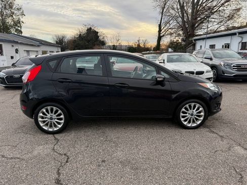 Used 2014 Ford Fiesta SE w/ Equipment Group 201A image 6
