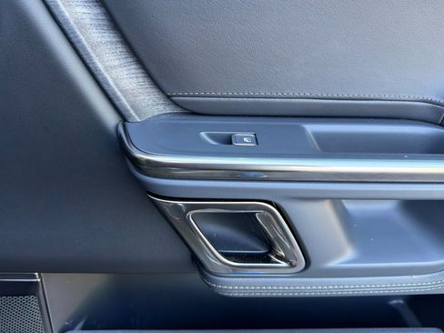 Used 2022 Rivian R1S Launch Edition image 22