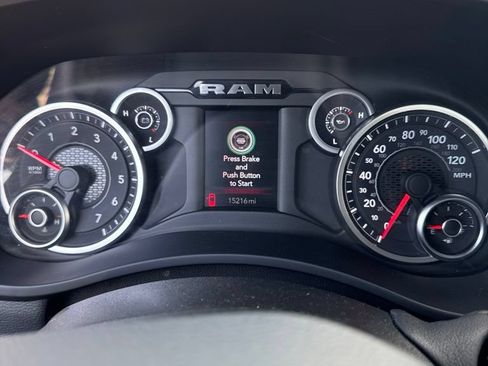 Used 2025 RAM 2500 Big Horn AWD/4WD image 7