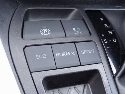 Used 2023 Toyota RAV4 XLE image 13