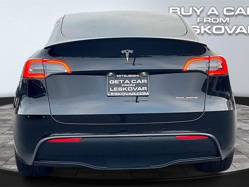 Used 2022 Tesla Model Y Performance image 4