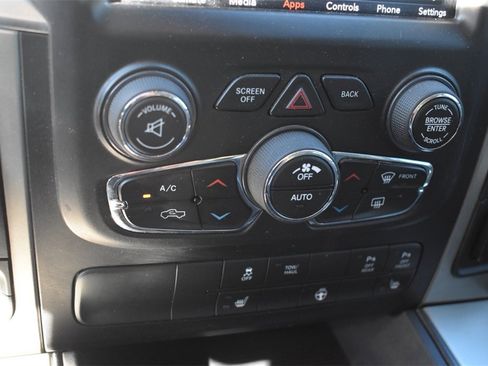 Used 2018 RAM 1500 Big Horn image 30