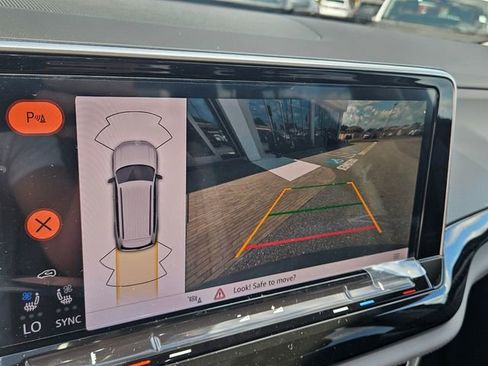 New 2026 Volkswagen Atlas Peak Edition image 21