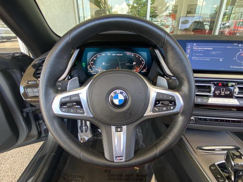 Used 2020 BMW Z4 M40i RWD image 25