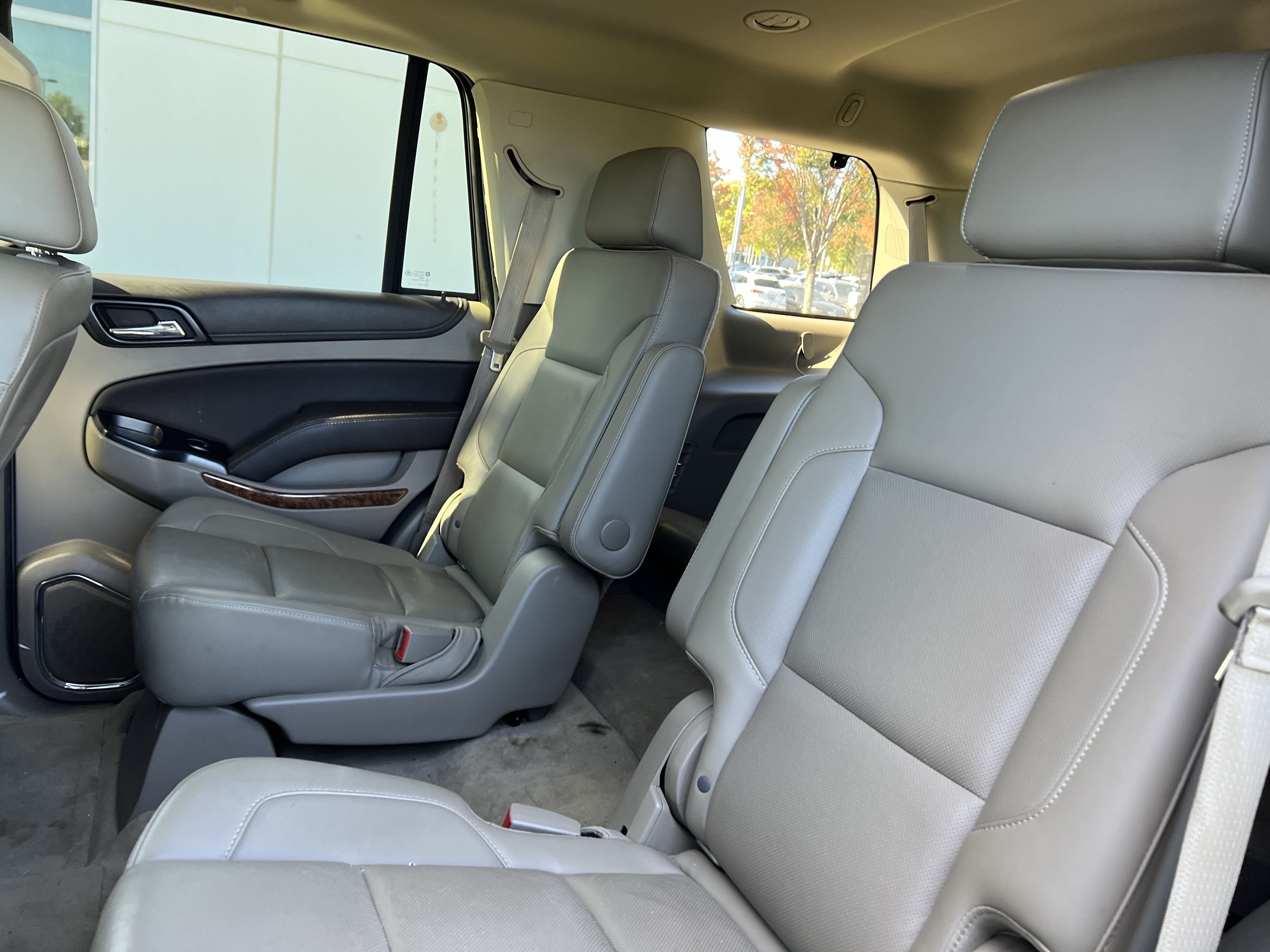 Used 2015 Chevrolet Tahoe LTZ AWD/4WD image 33