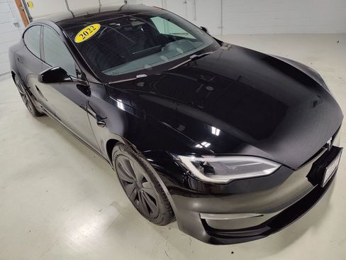 Used 2022 Tesla Model S image 2