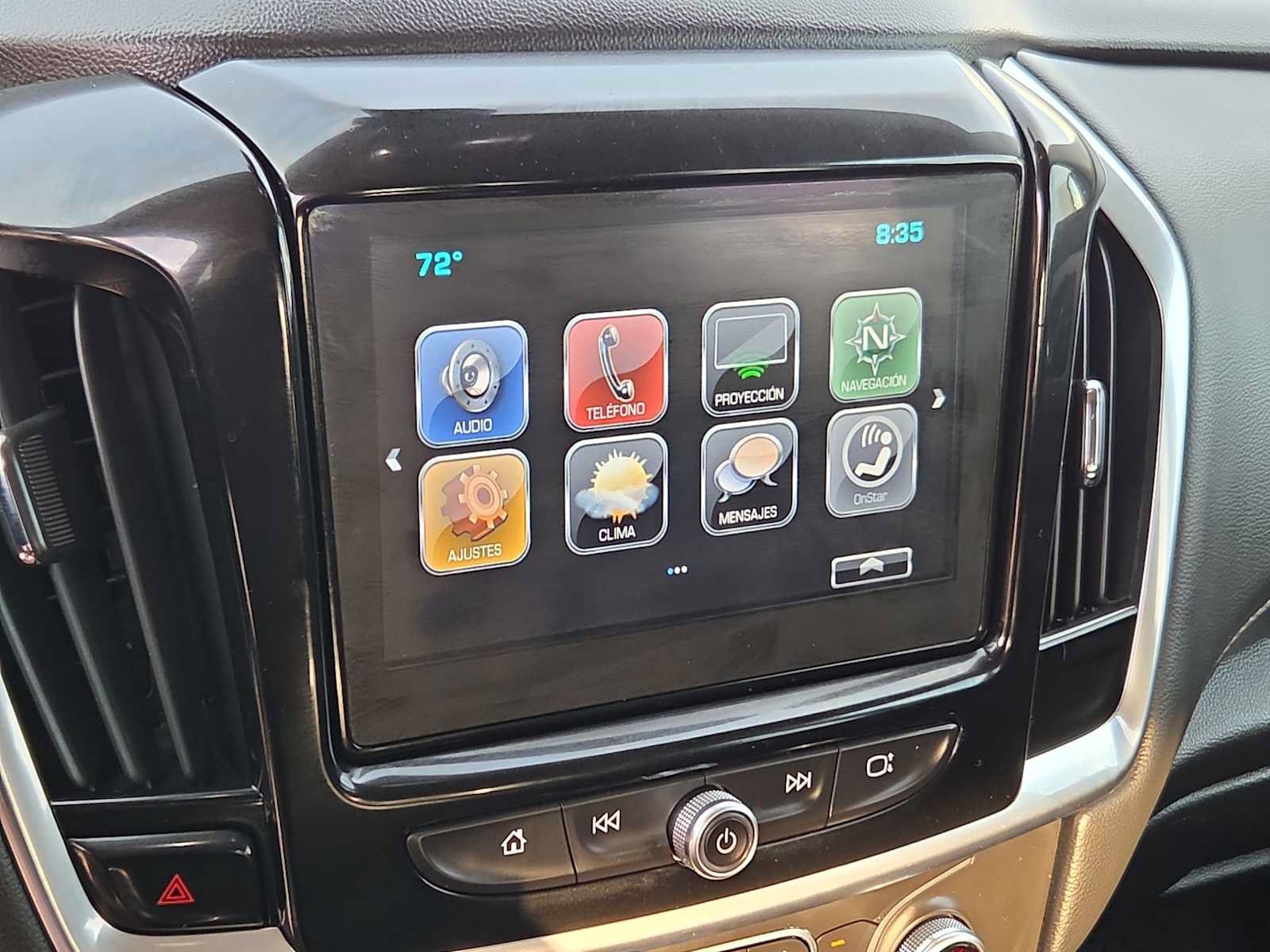 Used 2018 Chevrolet Traverse LT FWD image 24