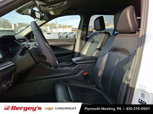 Used 2024 Jeep Grand Cherokee Limited image 16