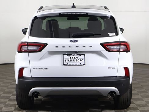 Used 2024 Ford Escape Active w/ Tech Pack #1 AWD/4WD image 14