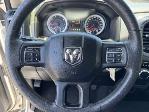 Used 2018 RAM 1500 Express RWD image 24