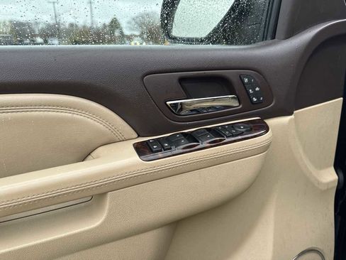Used 2010 GMC Sierra 1500 Denali image 9