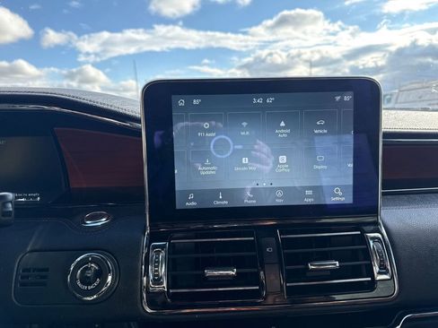 Used 2020 Lincoln Navigator L Reserve w/ Equipment Group 208A Reserve image 75