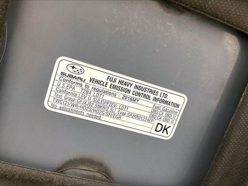 Used 2016 Subaru Forester 2.5i Premium AWD/4WD image 32