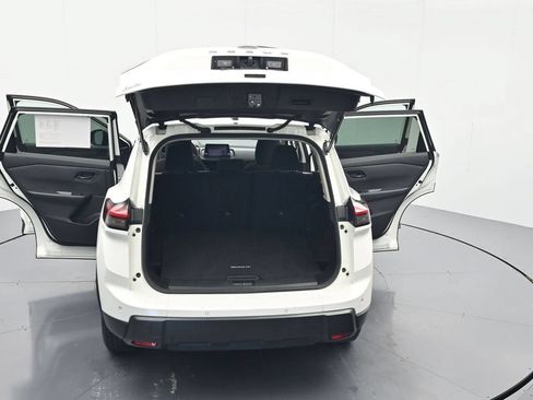 Certified 2024 Nissan Rogue S FWD image 45