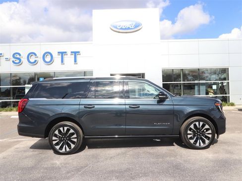New 2025 Ford Expedition Max Platinum w/ Driver's Package image 18