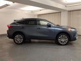 Used 2023 Toyota Venza image 4