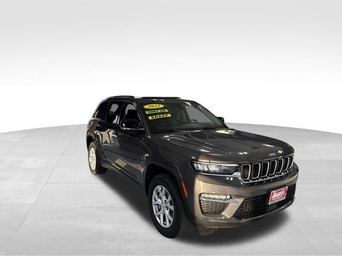 Used 2022 Jeep Grand Cherokee Limited AWD/4WD image 8
