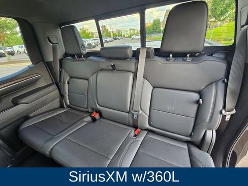 Used 2024 GMC Sierra 1500 SLT w/ SLT Premium Plus Package AWD/4WD image 15