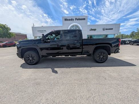 Used 2024 Chevrolet Silverado 2500 LTZ w/ LTZ Plus Package image 7