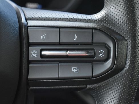 Used 2024 Chevrolet Colorado Trail Boss image 19