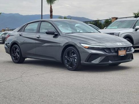 New 2026 Hyundai Elantra SEL Sport FWD image 34