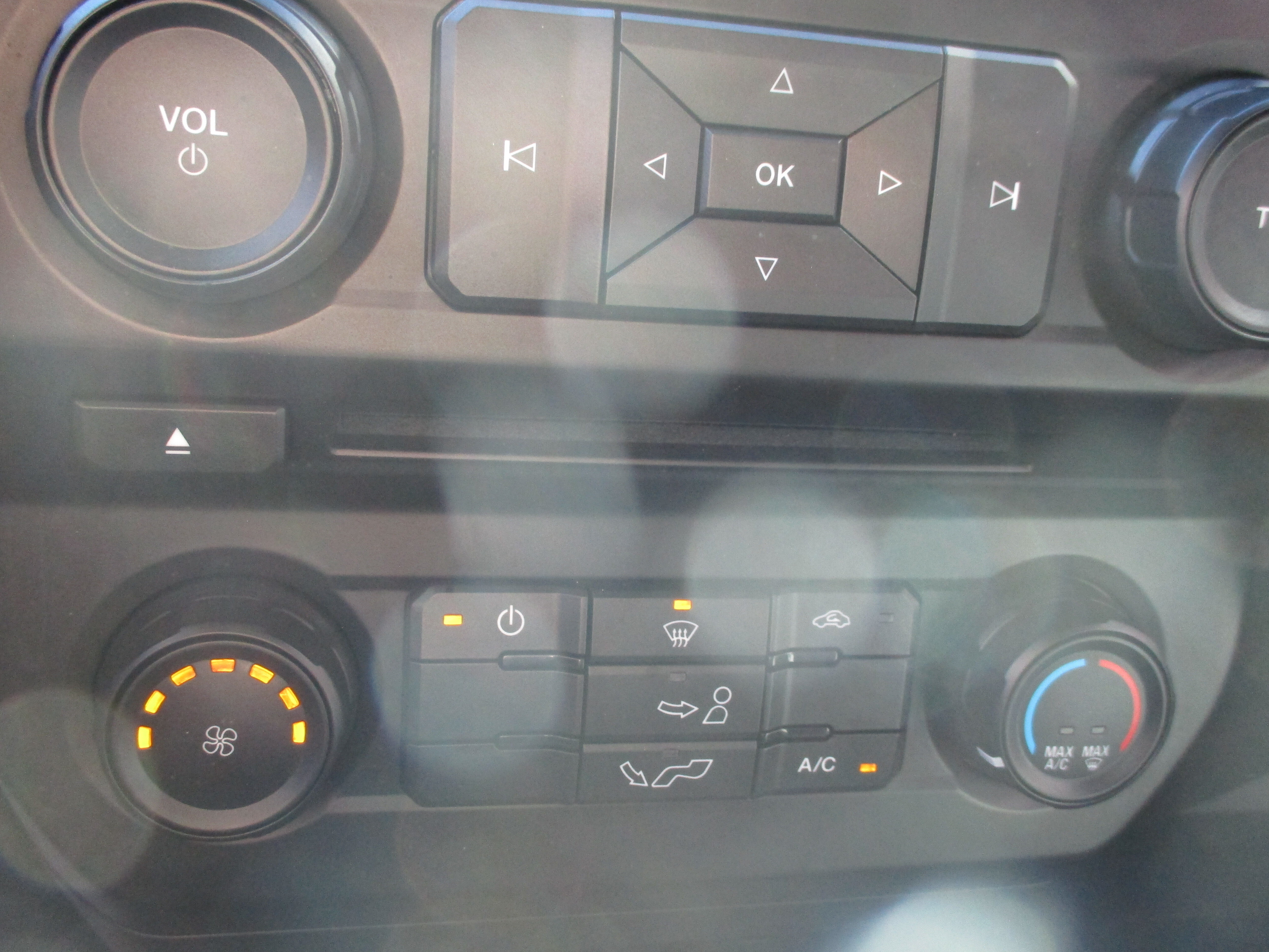 Used 2017 Ford F150 XL w/ Equipment Group 101A Mid RWD image 11