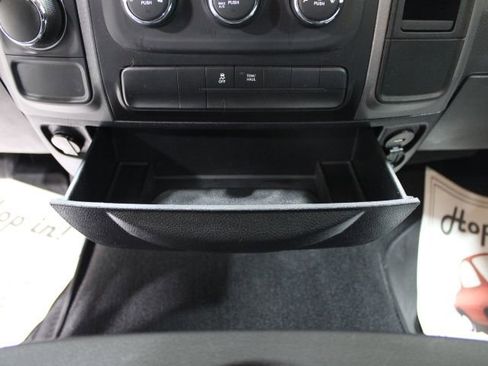 Used 2018 RAM 1500 Express image 46