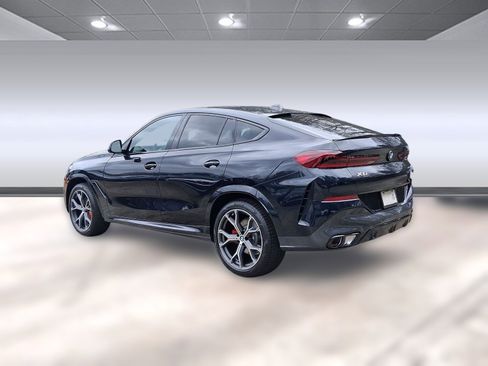 New 2026 BMW X6 xDrive40i w/ Premium Package image 3