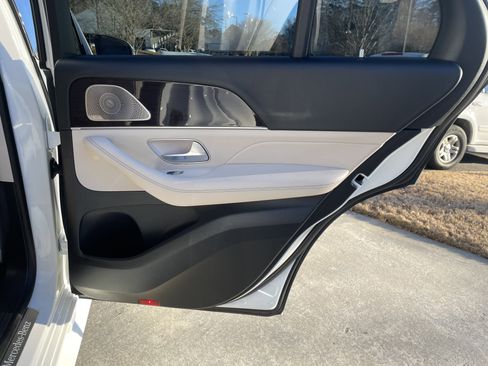 Certified 2025 Mercedes-Benz GLE 350 4MATIC w/ AMG Line Exterior image 42