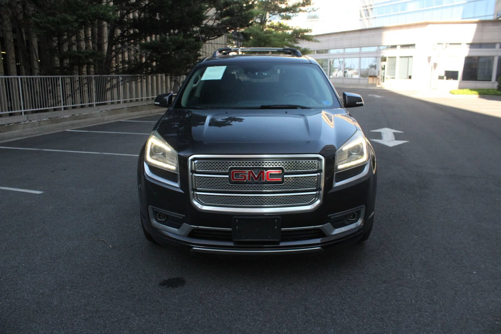 Used 2016 GMC Acadia Denali AWD/4WD image 3