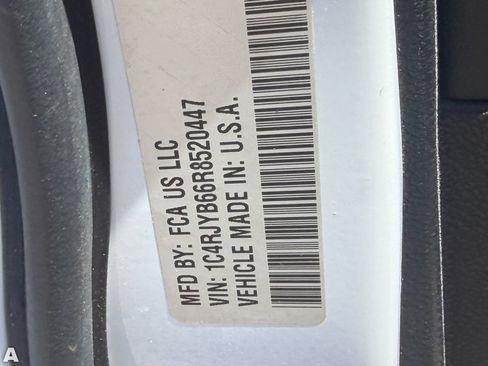 Certified 2024 Jeep Grand Cherokee Limited 4xe AWD/4WD image 8