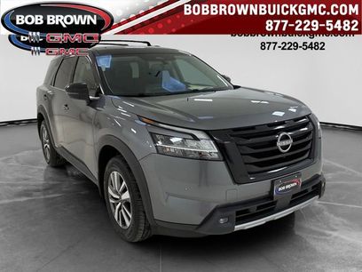 Used 2022 Nissan Pathfinder SL w/ SL Black Package