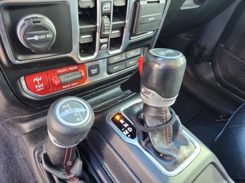 Used 2020 Jeep Wrangler Unlimited Rubicon image 15