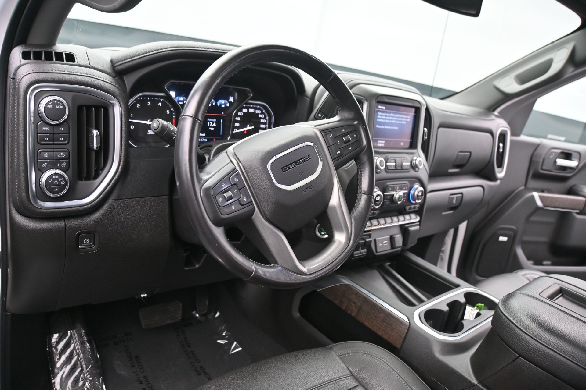 Used 2022 GMC Sierra 1500 Denali w/ Denali Premium Package AWD/4WD image 22
