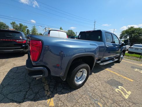 Used 2026 Chevrolet Silverado 3500 High Country w/ High Country Premium Package AWD/4WD image 6