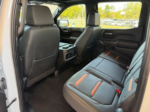 Used 2019 GMC Sierra 1500 AT4 w/ Technology Package image 18