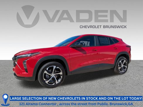 New 2026 Chevrolet Trax RS w/ Sunroof Package FWD image 1
